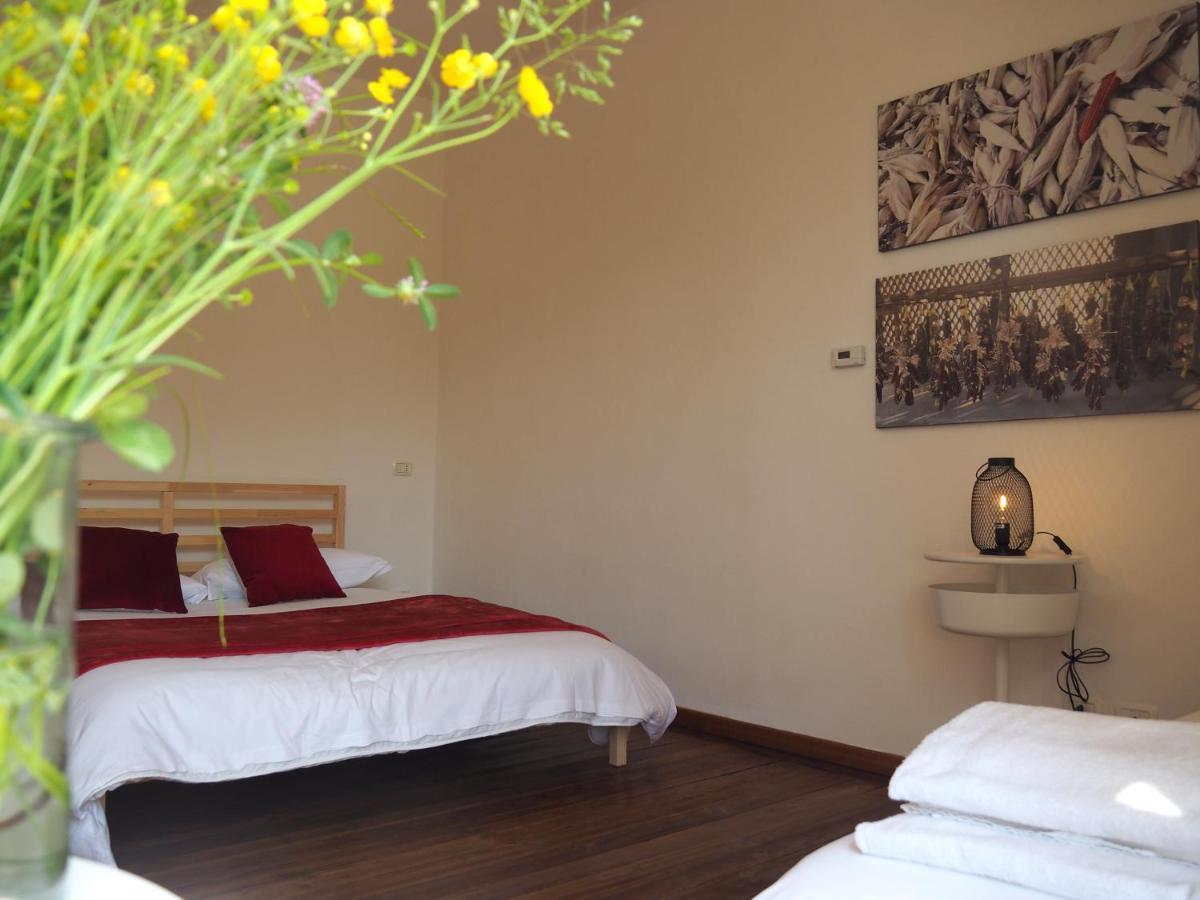 Open Cascina Villa Colico Bagian luar foto