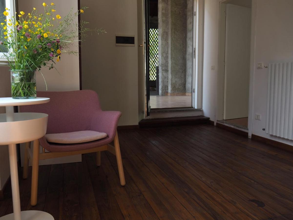 Open Cascina Villa Colico Bagian luar foto