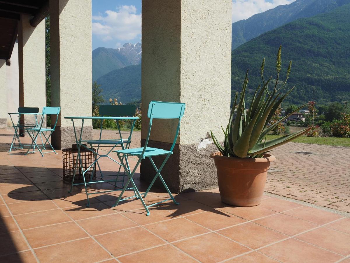 Open Cascina Villa Colico Bagian luar foto