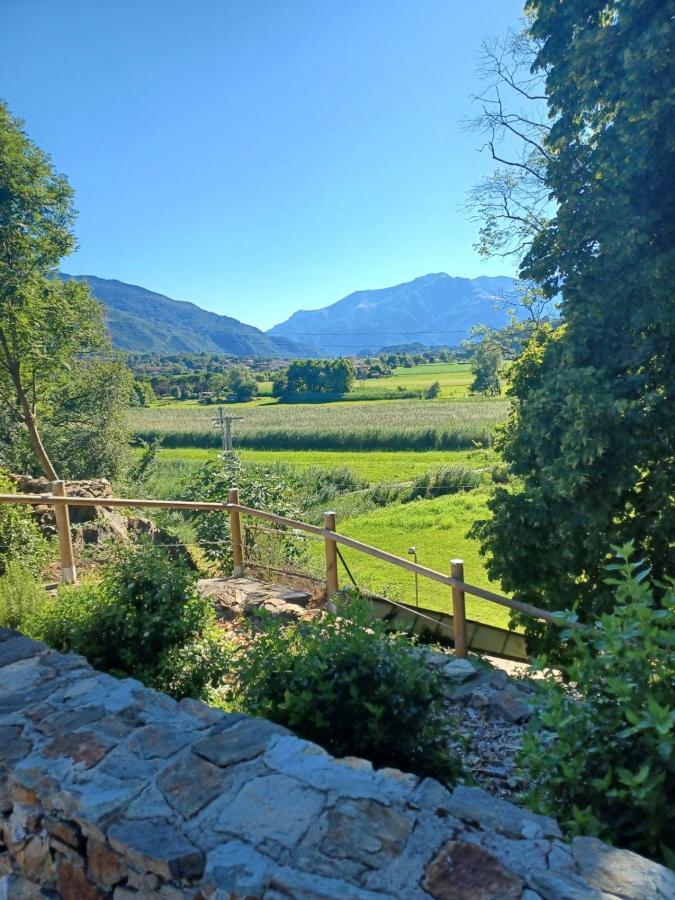 Open Cascina Villa Colico Bagian luar foto