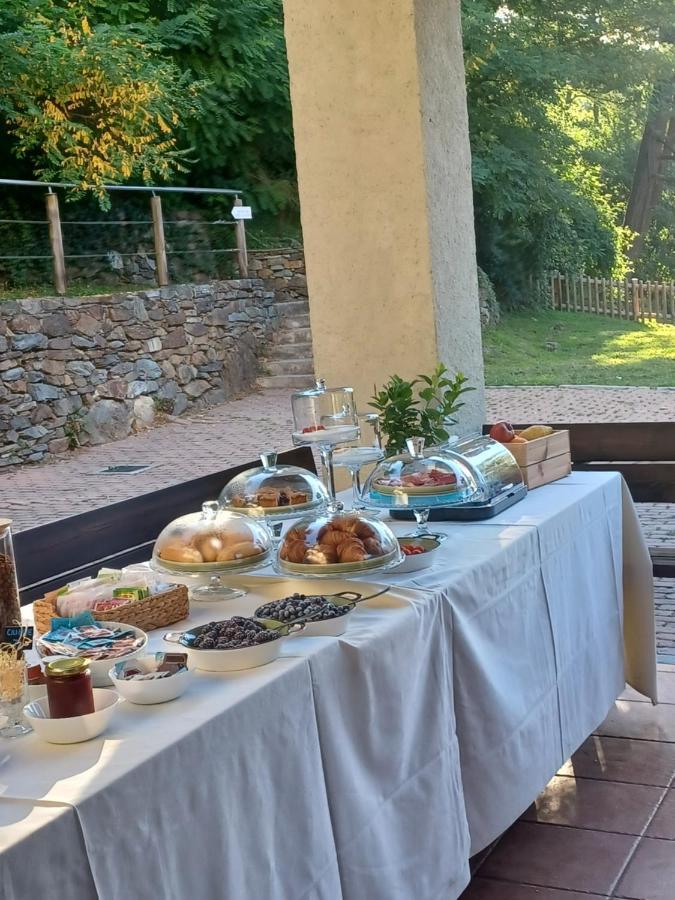 Open Cascina Villa Colico Bagian luar foto